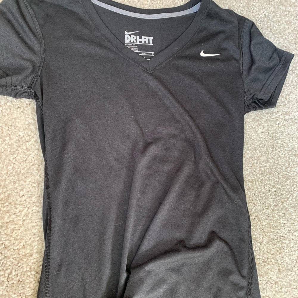 Black nike pro fit shirt